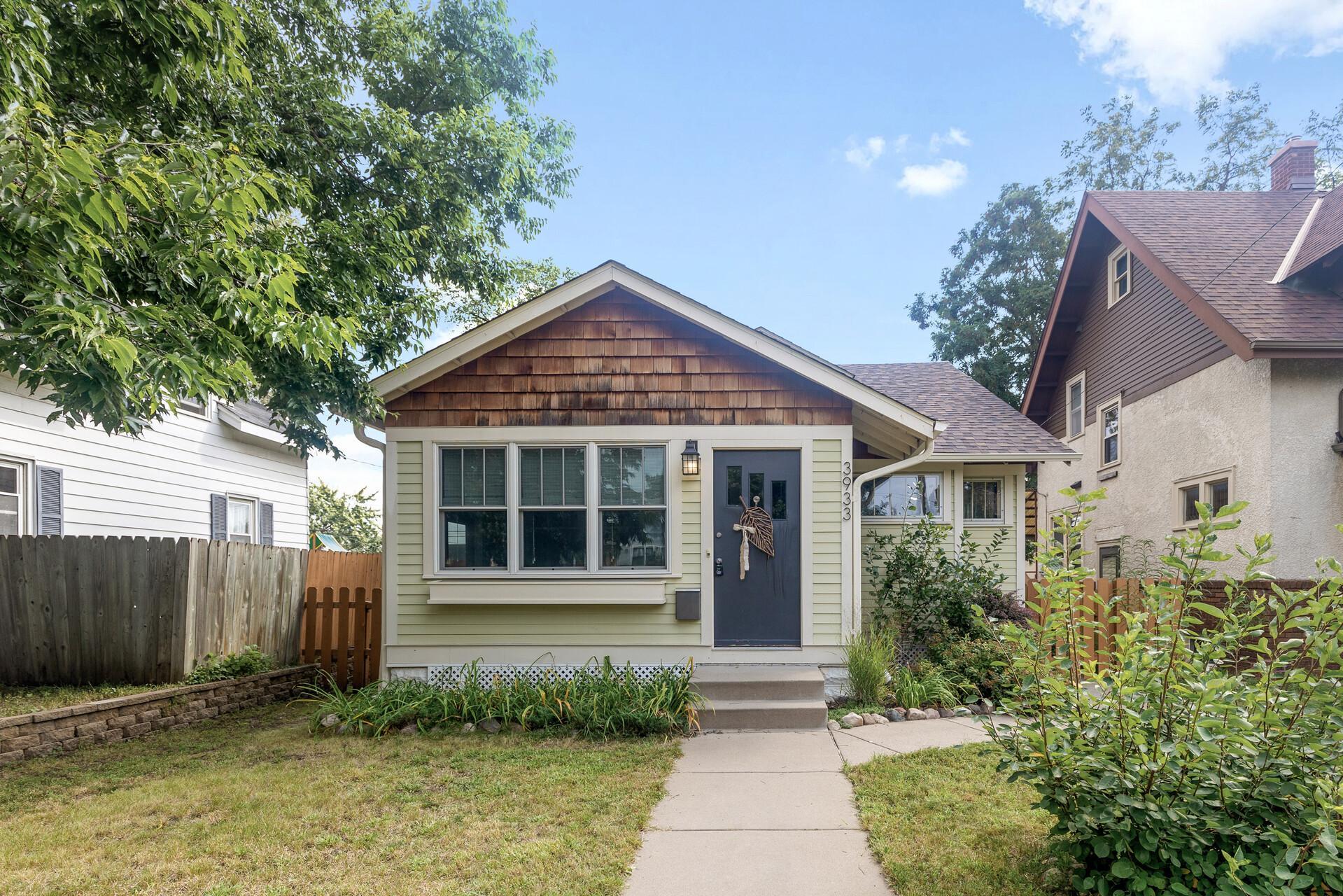 Cedar Ave, Minneapolis, MN 55407