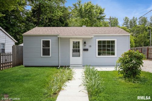 18 Goodwin Ct, Springfield, IL, 62704-5826 | Card Image