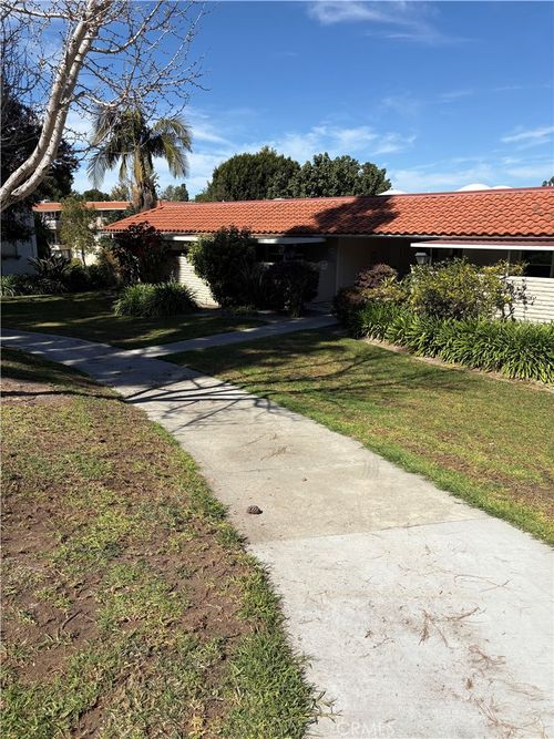 b-2278 Via Mariposa W, Laguna Woods, CA, 92637-2278 | Card Image