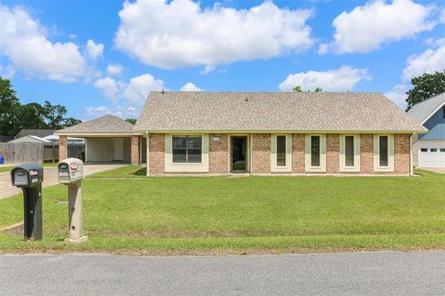 1412 N Greenfield Cir, Lake Charles, LA, 70605-5328 | Card Image