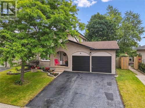 97 Bechtel Dr, Kitchener, ON, N2P1S7 | Card Image
