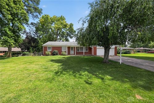 1186 Stanwick Dr, Beavercreek, OH, 45430-1143 | Card Image