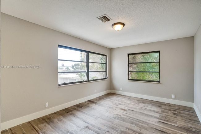 401 Wilma Cir, House other with 4 bedrooms, 3 bathrooms and null parking in Riviera Beach FL | Image 17