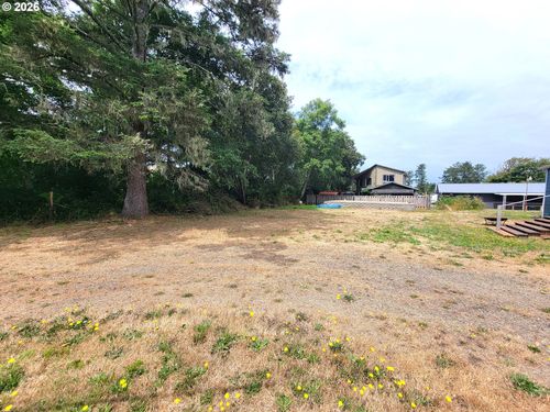 108 22nd St, LongBeach, WA, 98631 | Card Image