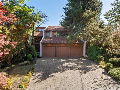 524 Ridgeway Rd, Lake Oswego, OR, 97034-3825 | Card Image