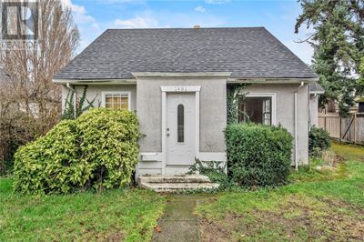 1481 Hillside Ave, House other with 4 bedrooms, 1 bathrooms and 3 parking in Victoria BC | Image 2