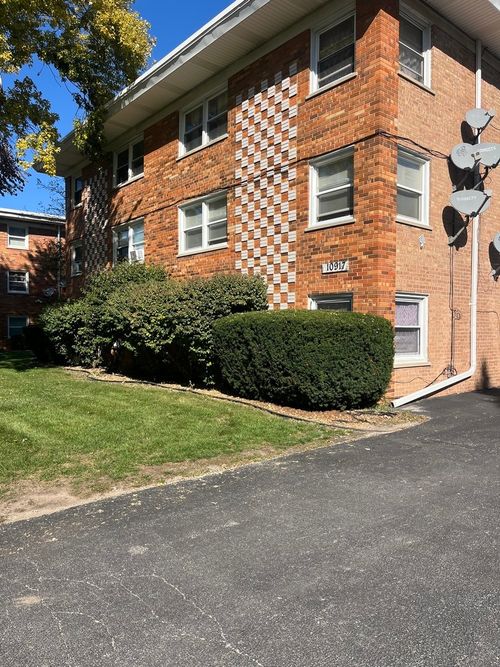 5-10917 Lloyd Dr, Worth, IL, 60482-1577 | Card Image