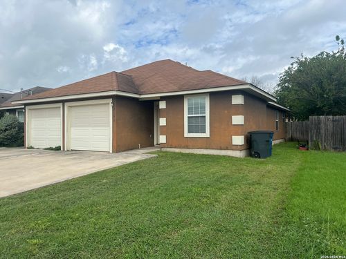 239 Rosalie Dr, New Braunfels, TX, 78130-3489 | Card Image