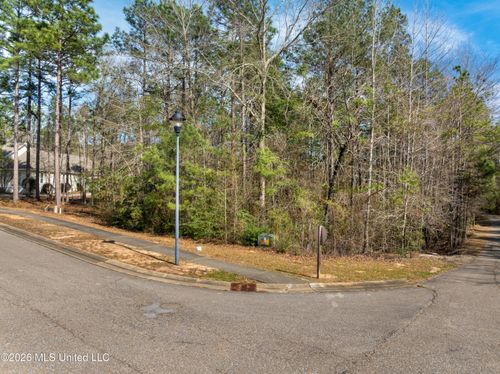 6 N Of Flds, Hattiesburg, MS, 39402-7326 | Card Image