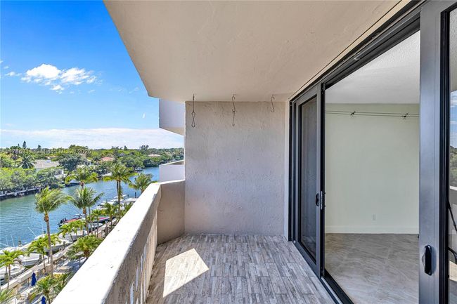 APT-624 - 90 Edgewater Dr, Condo with 2 bedrooms, 3 bathrooms and null parking in Coral Gables FL | Image 4