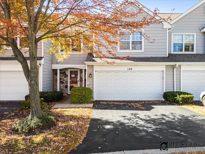 120 Parkview Drive, Townhouse with 3 bedrooms, 2 bathrooms and 2 parking in Wauconda IL | Image 2