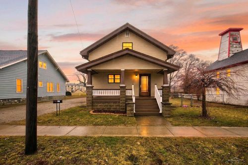 17 Union St, Sebewaing, MI, 48759-1056 | Card Image