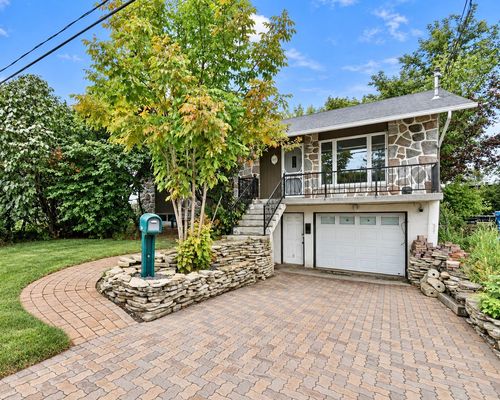 923 Rue Pierre-Paul, Terrebonne, QC, J6W2E5 | Card Image