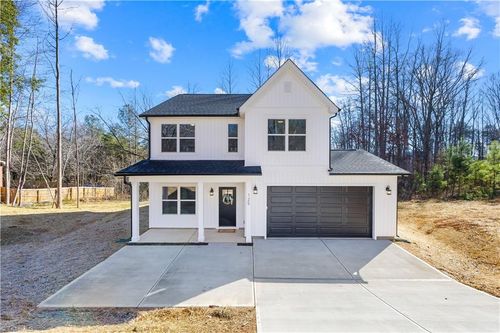 125 Galilee Church Rd, Kings Mountain, NC, 28086-9725 | Card Image