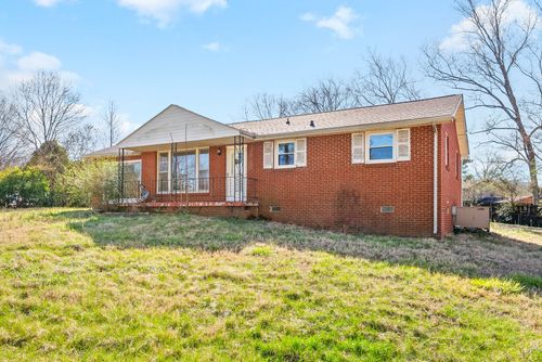 318 Verdun Dr, Clarksville, TN, 37042-4250 | Card Image