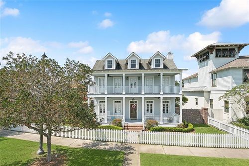 428 Melrose Ave, Covington, LA, 70433-8168 | Card Image