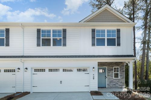 2507 Lynbridge Dr, Charlotte, NC, 28226-7703 | Card Image