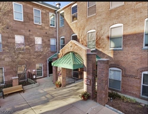 305-240 Main St, Little Falls, NJ, 07424-1353 | Card Image