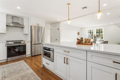 29 Susan Dr, Saugus, MA, 01906-1262 | Card Image