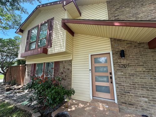 3201 Tampa Dr, Garland, TX, 75043-2838 | Card Image
