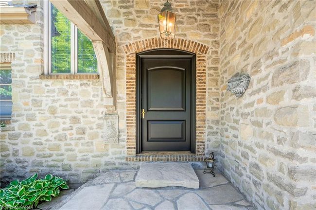 2177 Hidden Valley Cres, House other with 4 bedrooms, 3 bathrooms and 9 parking in Kitchener ON | Image 9