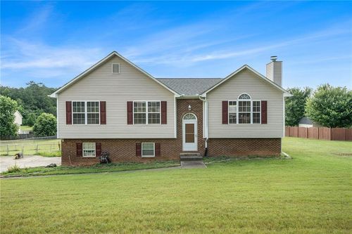 81 Law Rd Nw, Cartersville, GA, 30120-4692 | Card Image