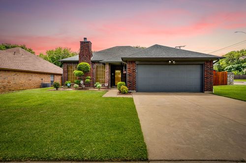 3716 Indian Wells Dr, Arlington, TX, 76017-2433 | Card Image