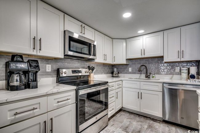 902 - 1012 N Waccamaw Dr, Condo with 2 bedrooms, 2 bathrooms and null parking in Murrells Inlet SC | Image 6
