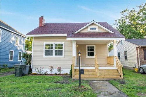 621 Fairland Ave, Hampton, VA, 23661-1411 | Card Image