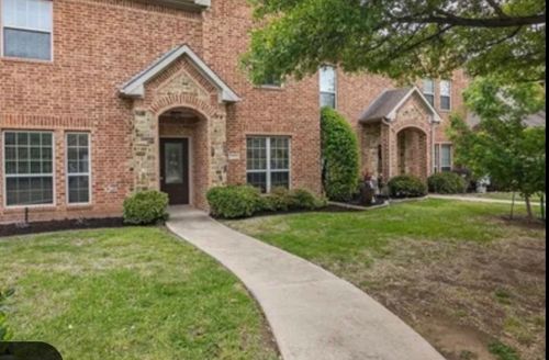 5209 Park Dr, River Oaks, TX, 76114-3751 | Card Image