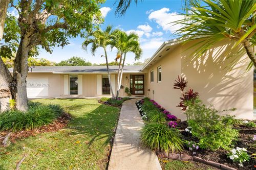 8461 Sw 147th Ter, Palmetto Bay, FL, 33158-1967 | Card Image