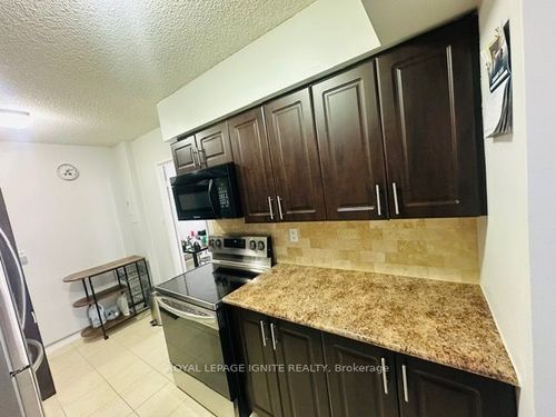 702-1210 Radom St, Pickering, ON, L1W2Z3 | Card Image