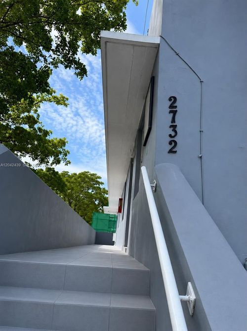 3-2732 Coral Way, Miami, FL, 33145-3202 | Card Image