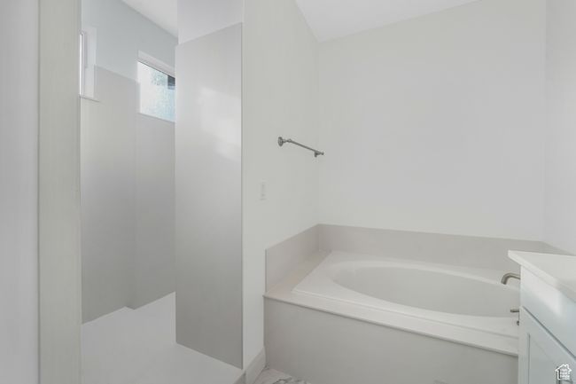 Master Bathroom | Image 20