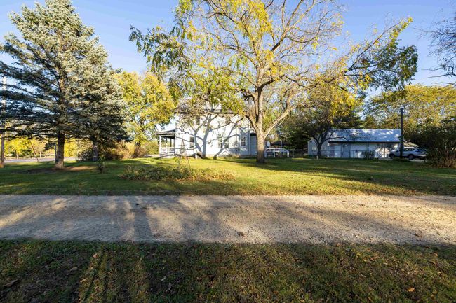 E7695B Highway 23/33, House other with 5 bedrooms, 2 bathrooms and null parking in EXCELSIOR WI | Image 32