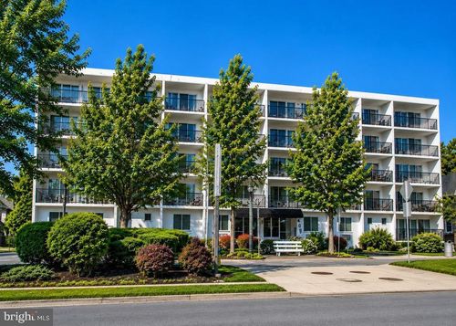 409 Rehoboth Ave, REHOBOTH BEACH, DE, 19971-3115 | Card Image