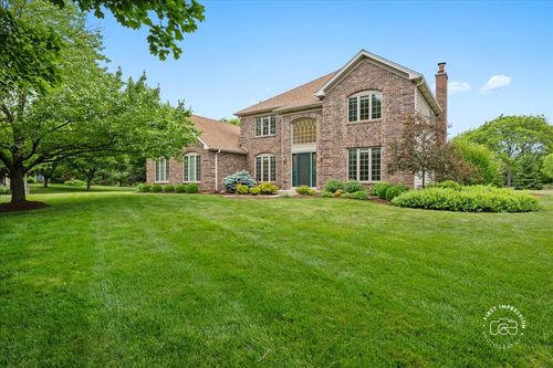 202 Windsor Cir, St. Charles, IL, 60175-5601 | Card Image