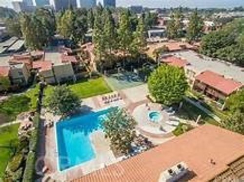 apt-126-1040 W Macarthur Blvd, Santa Ana, CA, 92707-4612 | Card Image