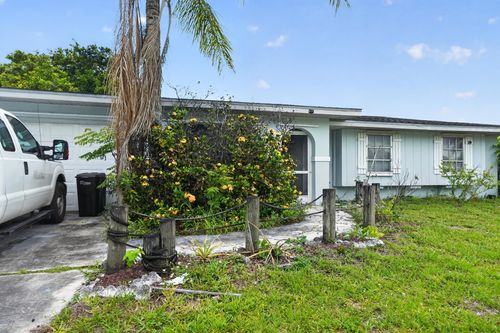 247 Ne Airoso Blvd, Port St Lucie, FL, 34983-1675 | Card Image