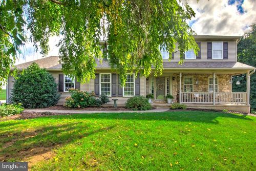 289 N Tanglewood Dr, QUARRYVILLE, PA, 17566-9124 | Card Image