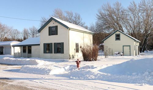 123 Young Street, GLENBEULAH, WI, 53023 | Card Image