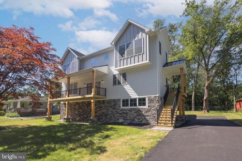 1764 River Rd, UPPER BLACK EDDY, PA, 18972-9417 | Card Image