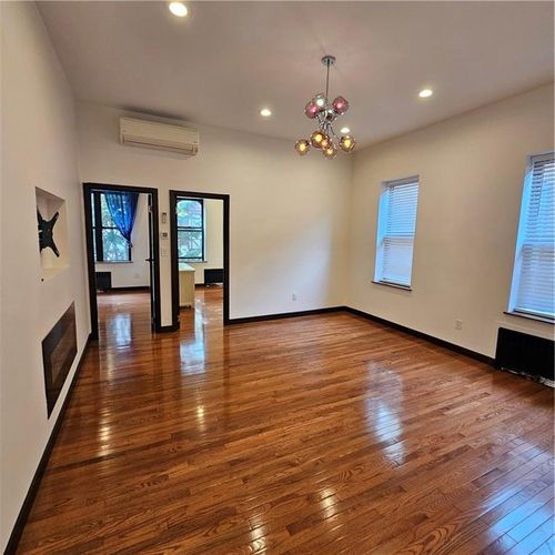 1535 E 31st St, Brooklyn, NY, 11234-3460 | Card Image