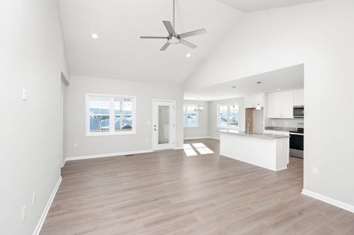 305 Ridge Crest Ter, WAYNESBORO, VA, 22980-9636 | Card Image
