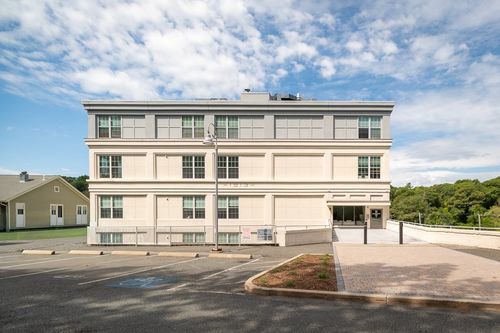 401-24 Cobblestone Ln, Gloucester, MA, 01930-3311 | Card Image