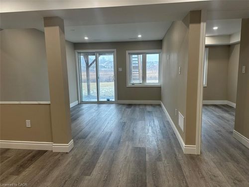 lower-65 Anderson Rd, Brantford, ON, N3T0S2 | Card Image