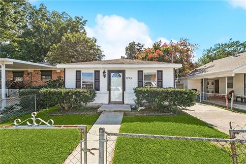 1215 31 Street Street, Kenner, LA, 70065 | Card Image