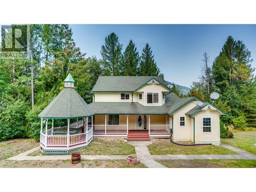 20 Bigg Rd, Lumby, BC, V0E2G6 | Card Image