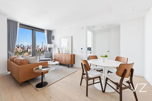 2012-3 Court Sq, Long Island City, NY, 11101-8927 | Card Image