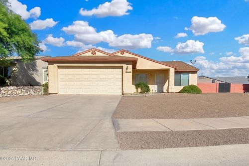 4052 S Ferris Dr, Tucson, AZ, 85730-5747 | Card Image